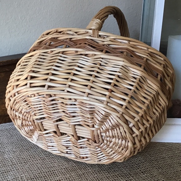 Wicker basket. Vintage - Picture 4 of 7